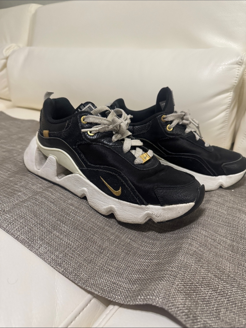 Size 8 Serena Williams Design Crew x Nike RYZ 365 Sneakers